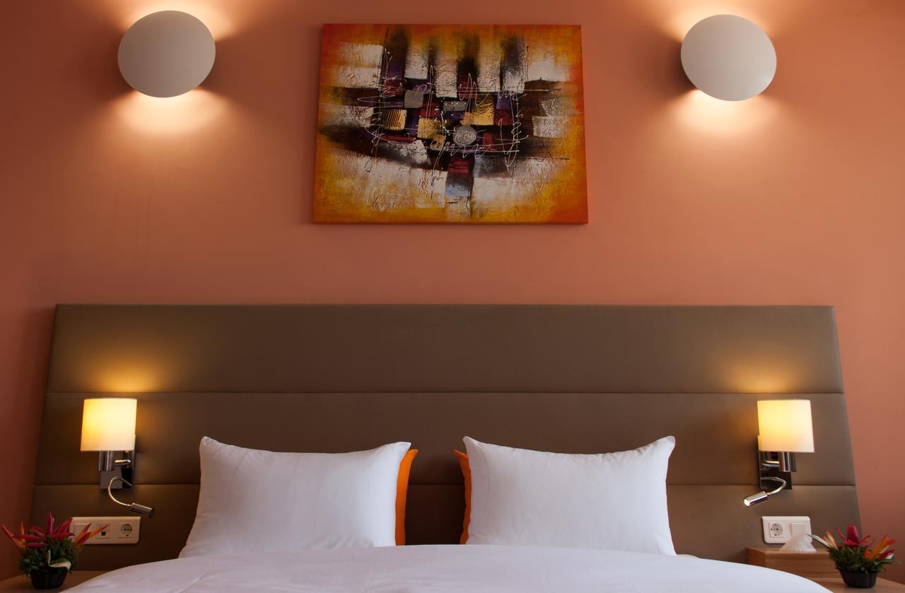 Bravia Hotel Wagadugu Zewnętrze zdjęcie